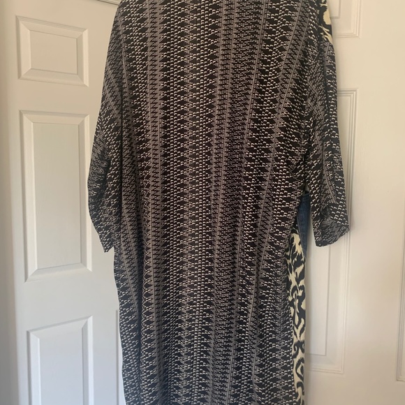 Santana-Shannon Passero One Size Duster - Picture 3 of 3